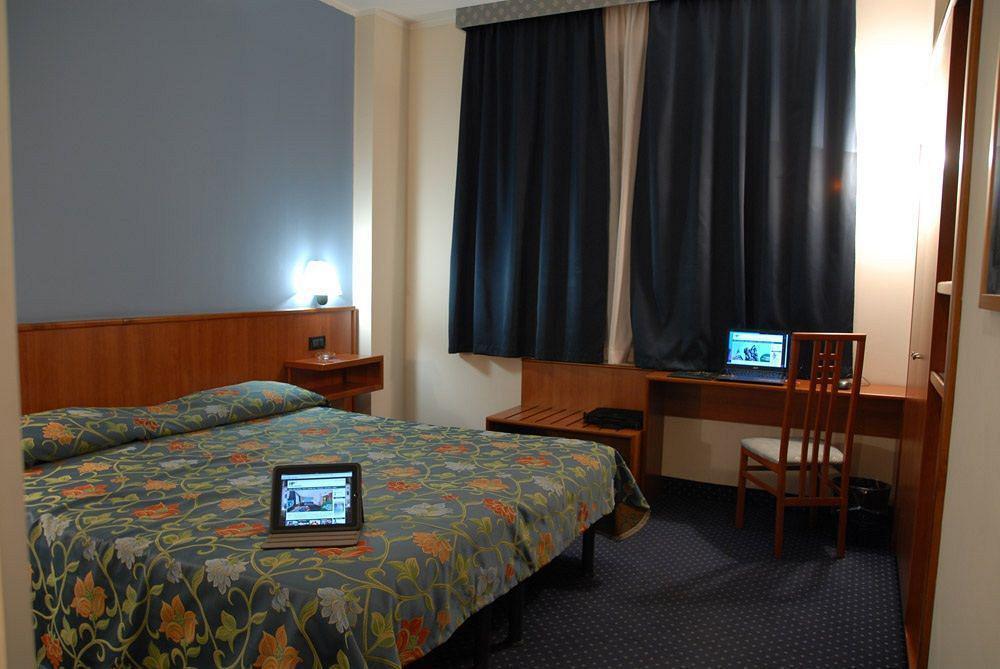 Hotel President Turin Exterior foto